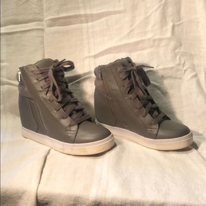 SO Platform Grey Sneakers Size 8
